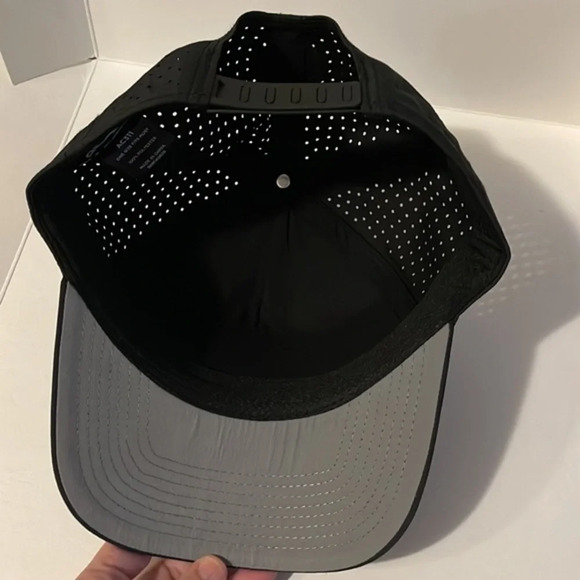 NWOT Double Heart Baseball Hat - Picture 4 of 4